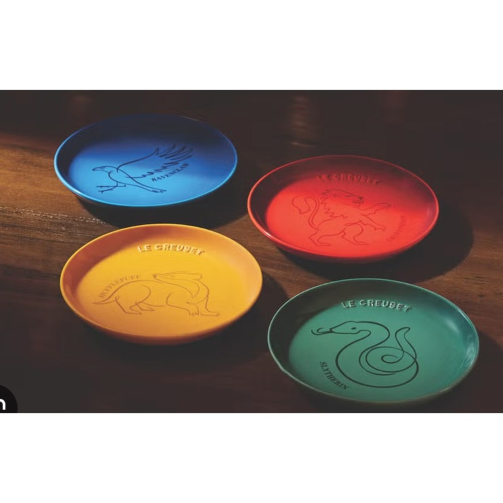 Le Creuset x Harry Potter Set of 4 Seoul 17cm Plates Hogwarts Houses New